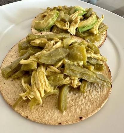 Pollo con nopales