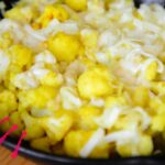 Huevo con coliflor fácil, sabroso y listo en 25 minutos